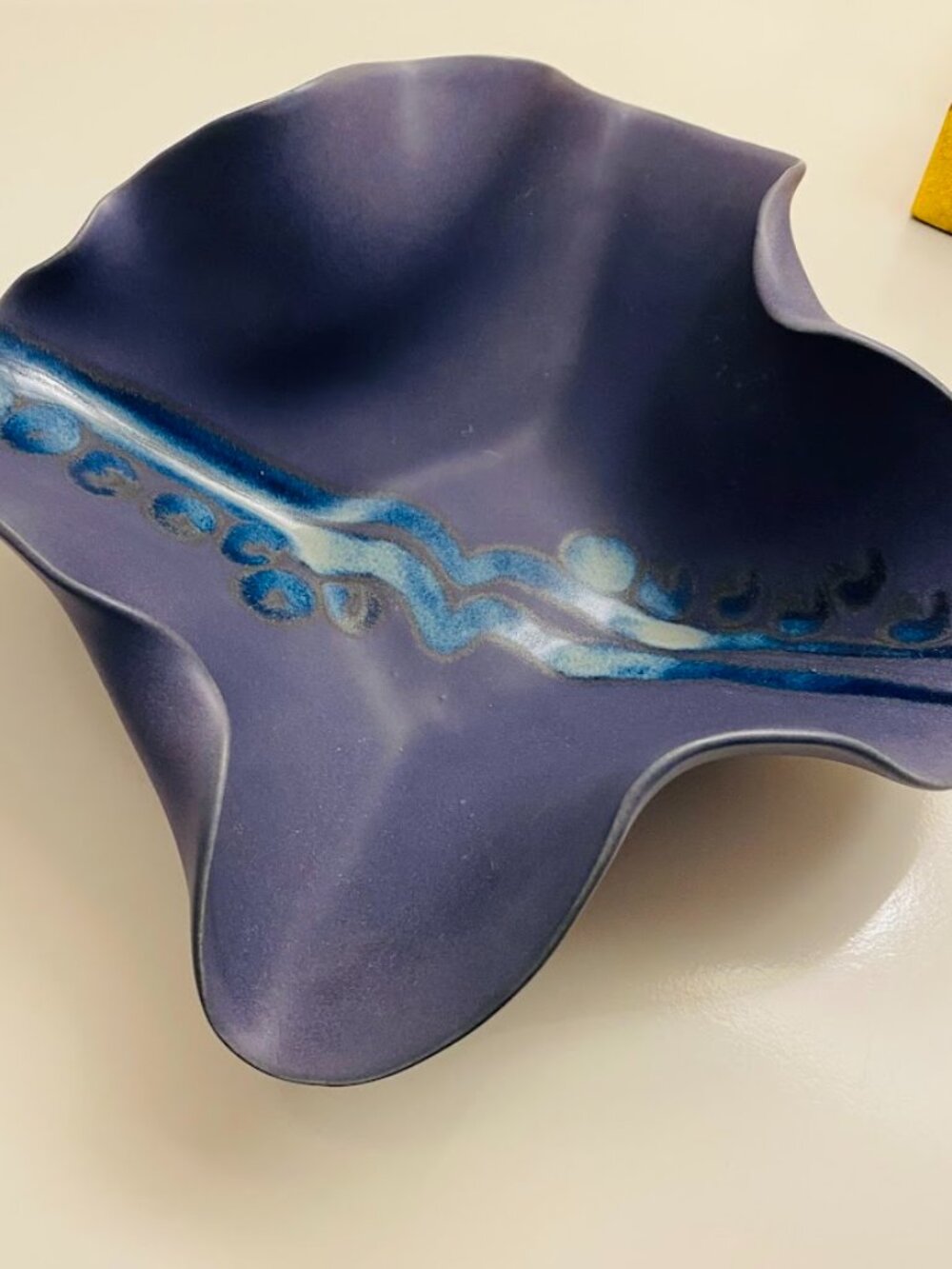 Hilborn Pottery Canada Pinched Periwinkle Art Pottery Decorative Bowl